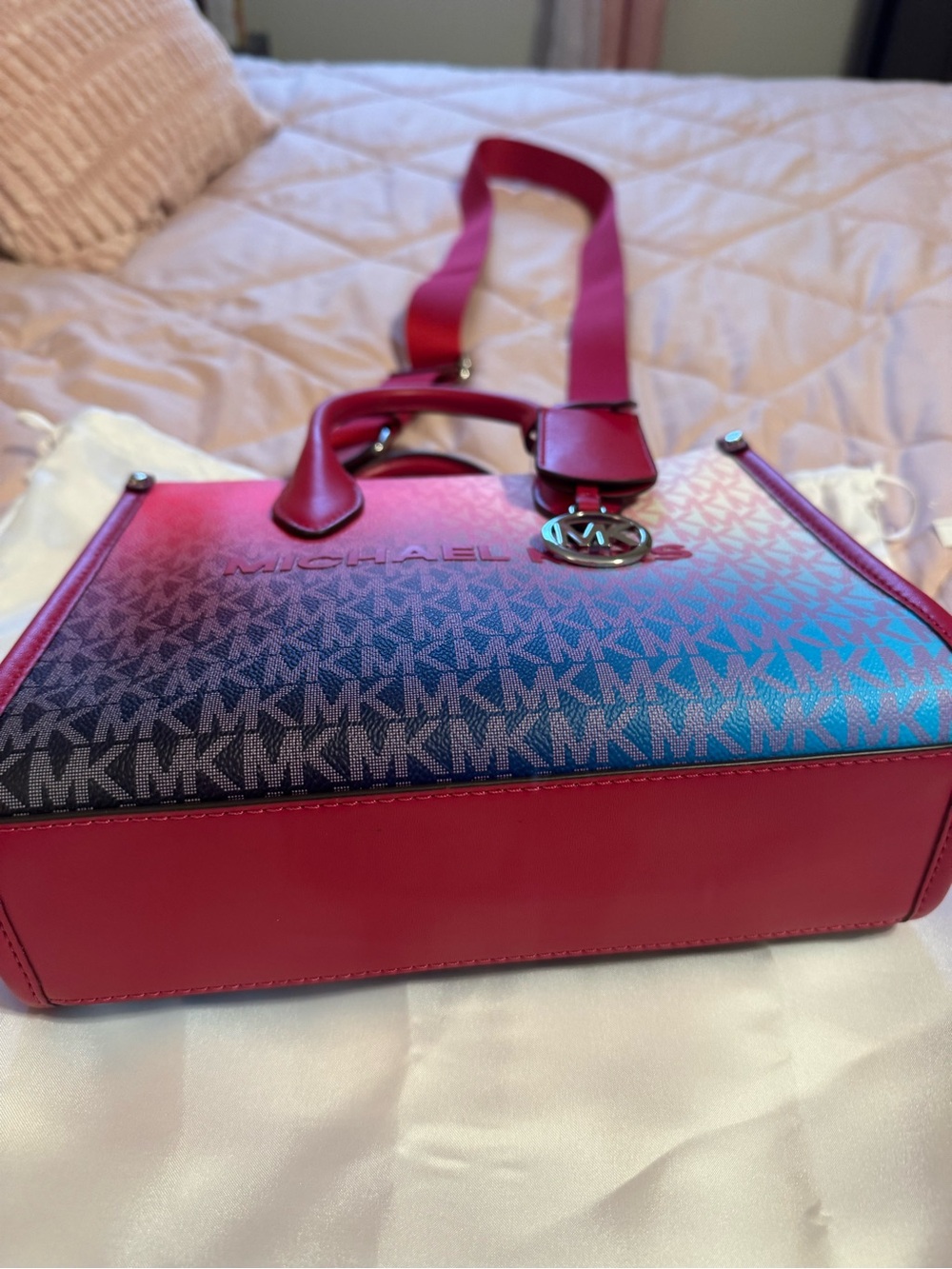 Michael Kors Ombre Pink to Blue Signature Tote - Picture 5 of 9